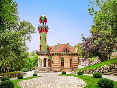 Photographer David Cardelús and his vision of Gaudí’s El Capricho: A captivating look at architecture