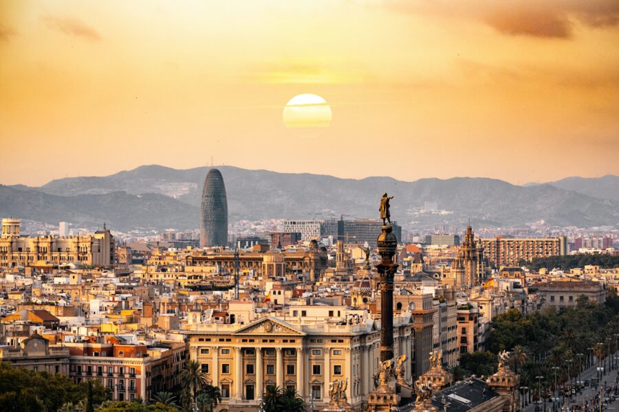 Spain offers an amazing lifestyle for retirees. 